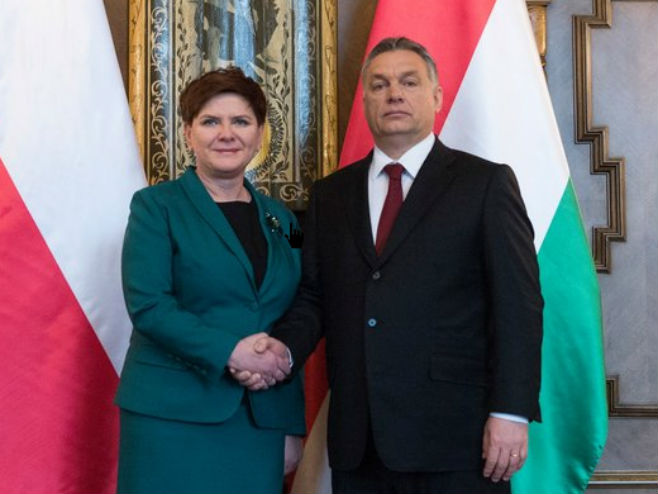 Viktor Orban i Beata Šidlo (foto: Twitter @PremierRP_en) - 