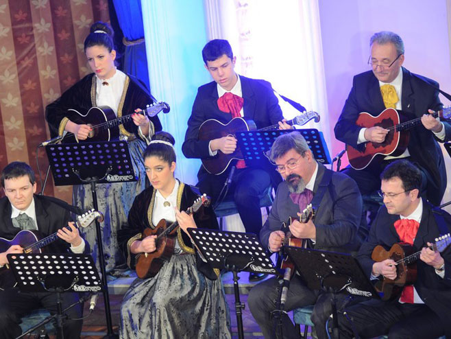 Gradski tamburaški orkestar (Foto: gtobl.com) - 