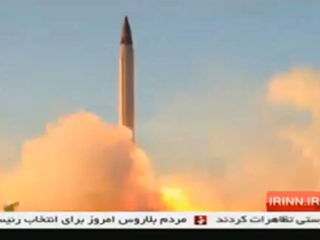 Iran testirao raketu (foto: © Foto: Youtube/ ali javid) - 