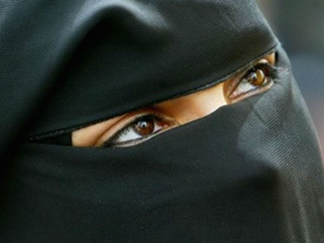Djevojka u nikabu (foto: jihadwatch.org) - Foto: ilustracija