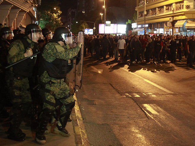 Makedonija - protesti (Foto:AP Photo/ Boris Grdanoski) - 