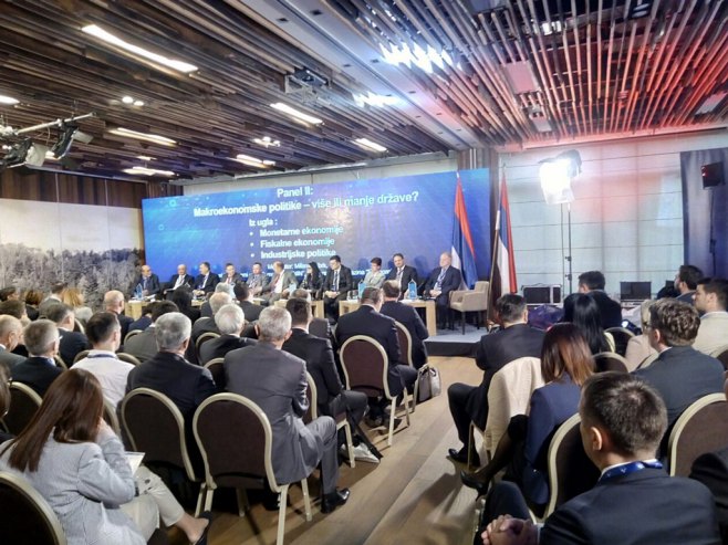 Јahorina Ekonomski Forum 2016 - Panel 2 - Foto: RTRS