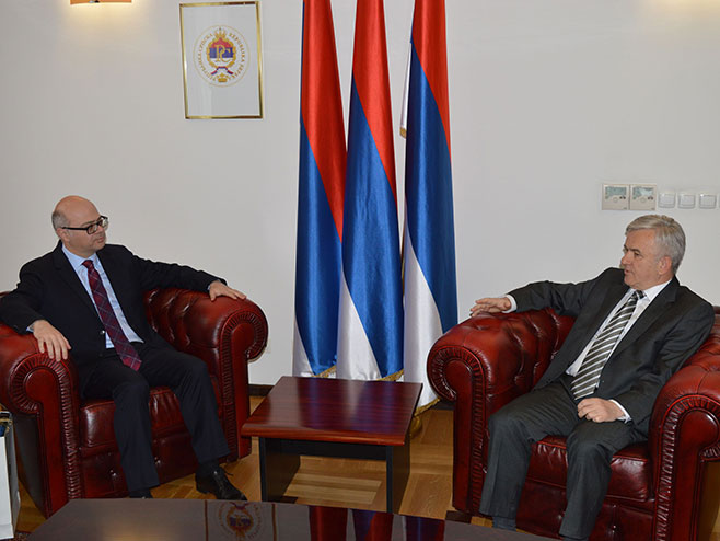 Nedeljko Čubrilović sa ambasadorom Turske - Foto: RTRS