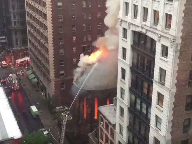 Izgorjela crkva Svetog Save u Njujorku - Foto: Screenshot/YouTube