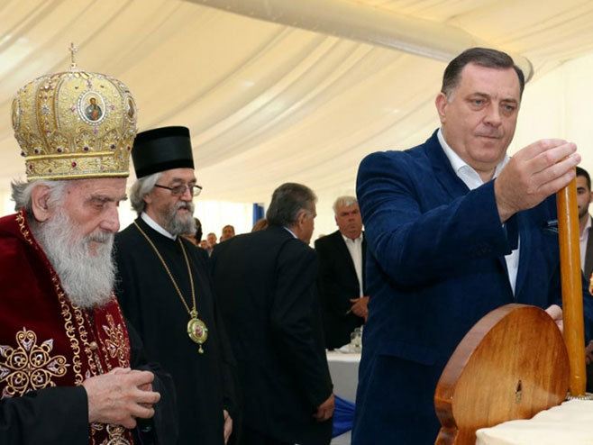 Dodik slavi krsnu slavu - Foto: RTRS