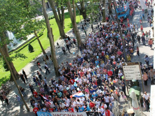 "Hod za život" protest u Zagrebu (Foto: hu-benedikt.hr) - 