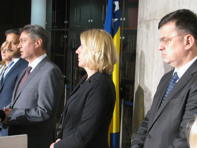 Šef misije MMF-a, Zvizdić, Cvijanović i Tegeltija - pres - Foto: SRNA