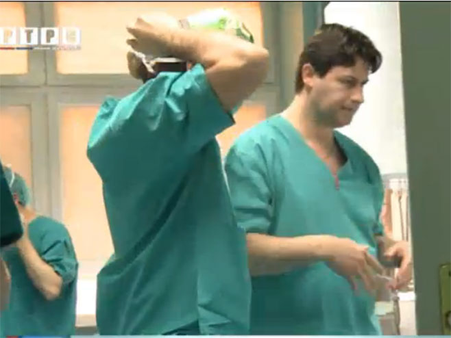 Operacija na Banjalučkoj hirurgiji - Foto: RTRS
