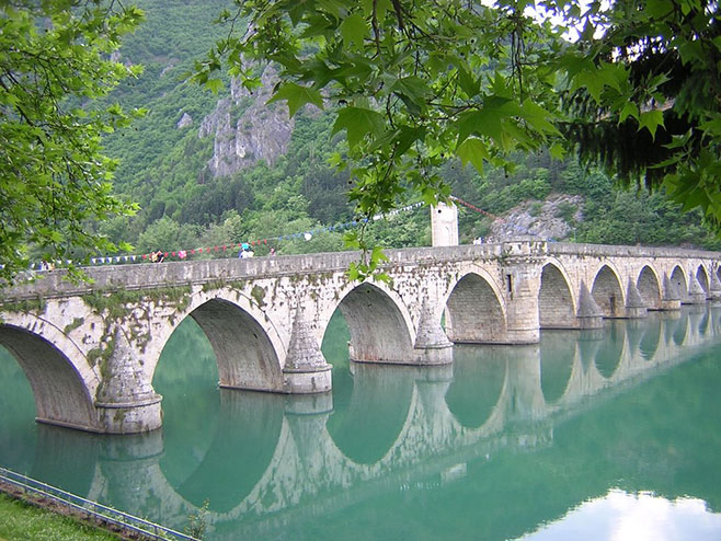Višegrad- Most na Drini (foto:panoramio.com) - 