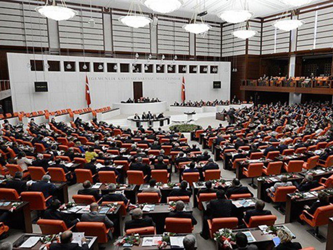 Turski parlament (foto:.cdm.me) - 