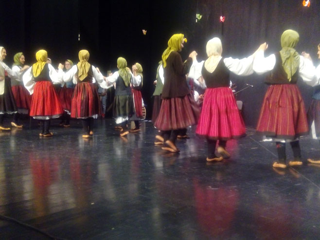 Gradiška: Dječiji polugodišnji folklorni koncert - Foto: SRNA