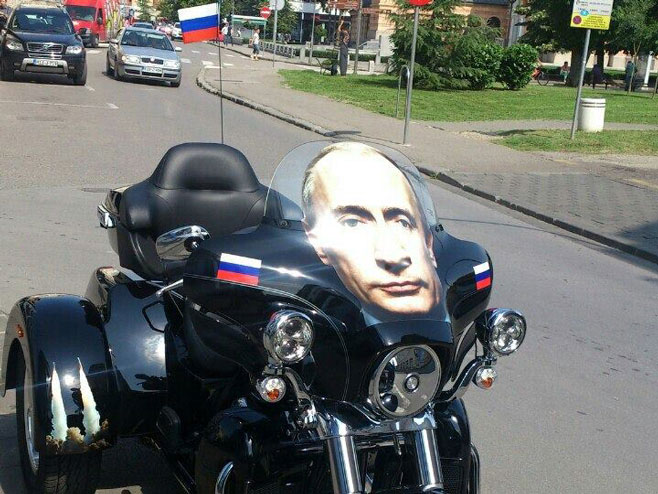 Putinovi Noćni vukovi - Foto: RTRS