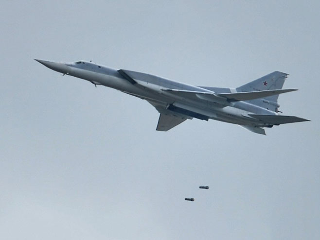 Ruski strateški bombarderi Tu-22M3 (Foto: Sputnik/Vladimir Astapkovič) - 