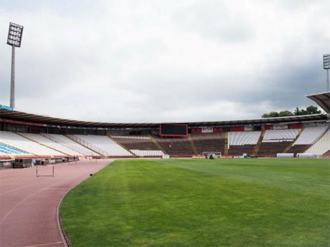 Zvezda sređuje stadion za evropsku premijeru (foto: crvenazvezdafk.com) - 