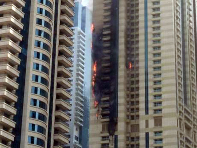 Dubai - požar (foto: http://gulfnews.com/) - 