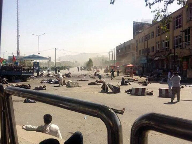 Napad u Kabulu (foto: Twitter/PrayForKabul) - 