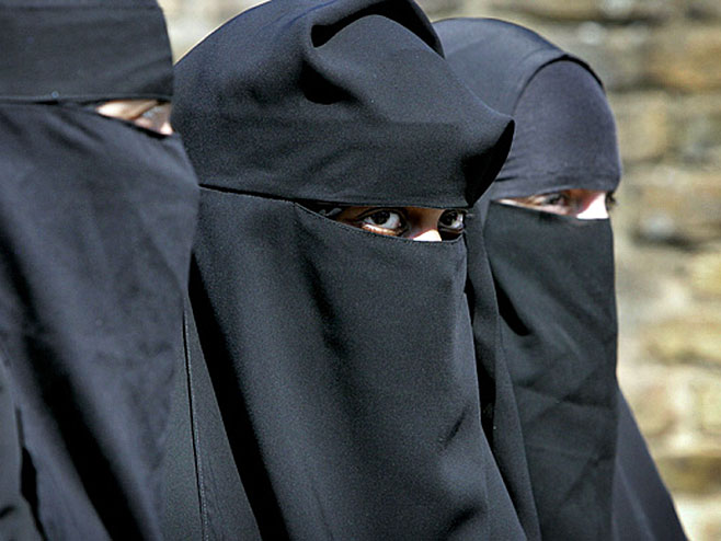 Žene džihadisti (Foto: REX) - 
