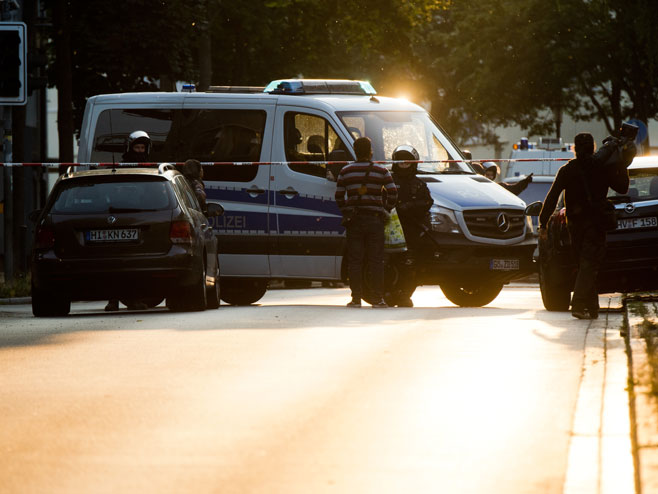 Njemačka policija (Foto: epa/Ingo Wagner) - 