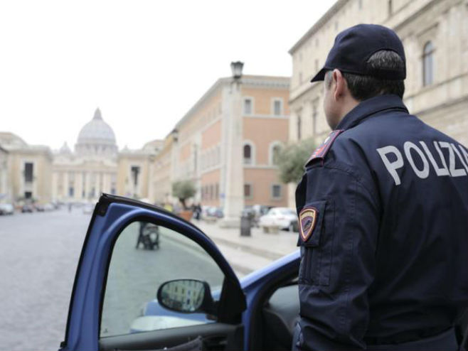 Italijanska policija (foto: ANSA) - 