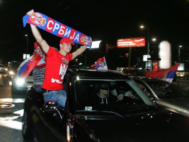 Pobjeda „orlova“ slavila se širom Srbije, Crne Gore, Republike Srpske (foto: www.in4s.net) - 