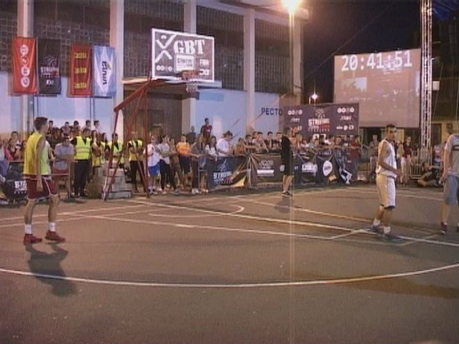 Gradiška: Turnir u uličnoj košarci - Foto: RTRS