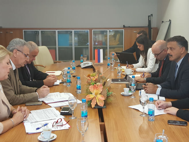 Sastanak Savanovića sa delegacijom MMF-a - Foto: RTRS