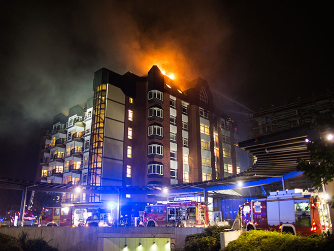 Požar u Njemačkoj (foto:epa/Marcel Kusch) - 