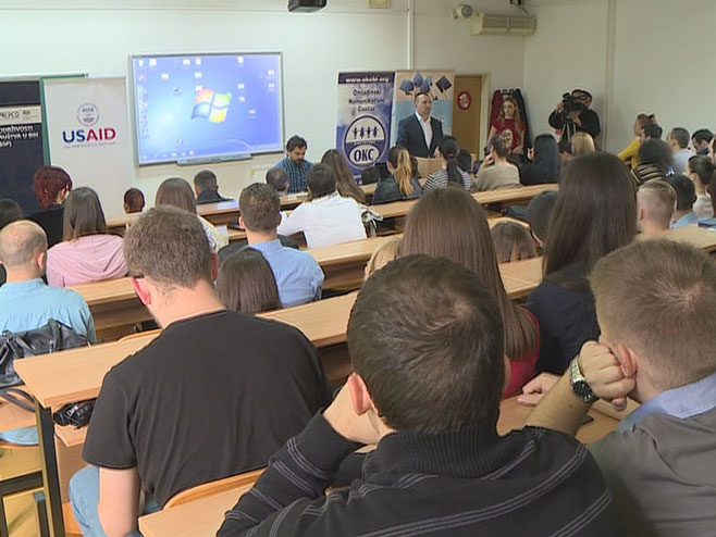 Banjaluka: Skup o povezivanju studenata i poslodavaca - Foto: RTRS