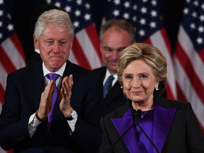 Klintonovi - Foto: AFP