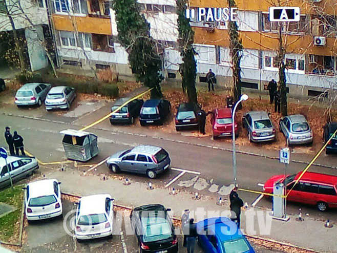 Bomba u vozilu parkiranom u blizini CЈB Banjaluka - Foto: RTRS