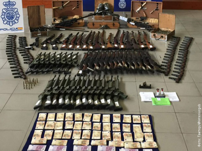 Zaplijenjeno 12.000 komada oružja u Španiji (Foto: Twitter) - 