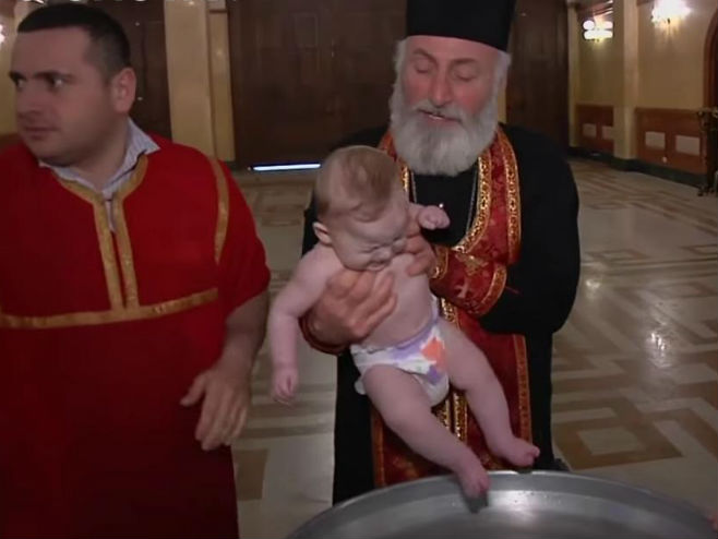 Krštenje u Tbilisiju - Foto: Screenshot/YouTube