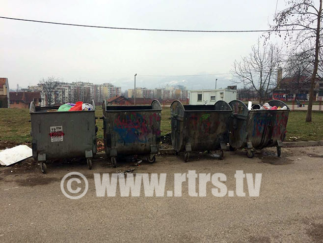Banjaluka: U kontejneru ostavljene bombe, policija pokrenula istragu - Foto: RTRS