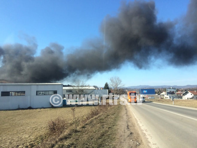 Požar na deponiji u Ramićima - Foto: RTRS
