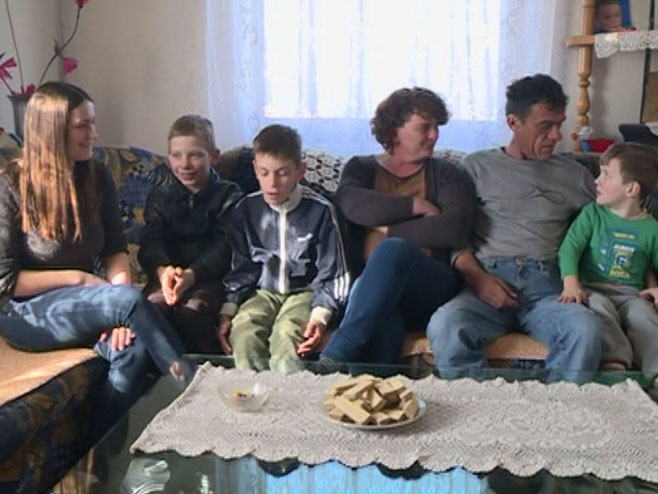 Porodica Samardžija - Foto: RTRS