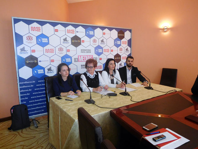 Direktor banjalučkog "Vodovoda" Branka Trninić na konferenciji za novinare - Foto: SRNA