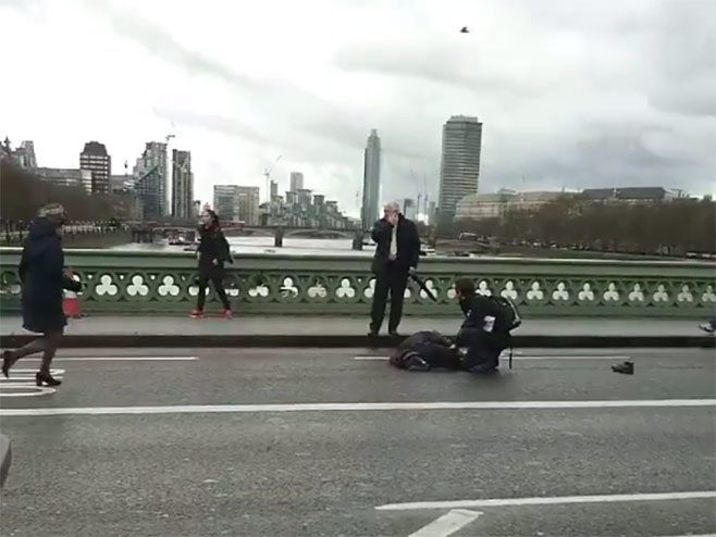 Pucnjava u Londonu (foto:twitter.com) - Foto: Screenshot/YouTube