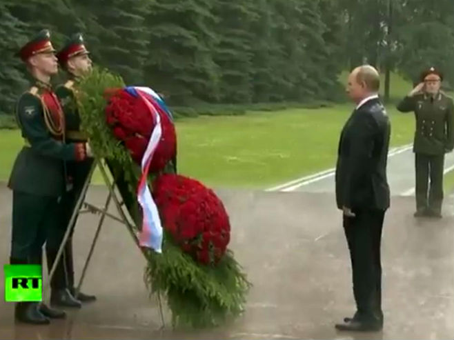 Putin pokisao - Foto: Screenshot