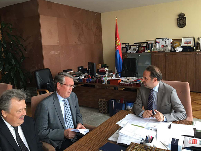 Sastanak potpredsjednika Vlade Srbije Rasima Ljajića sa ruskim ambasadorom u Beogradu Aleksandrom Čepurinom - Foto: SRNA