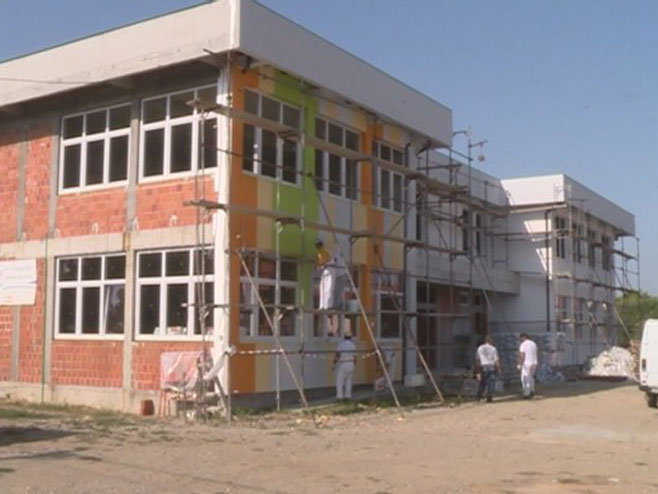 Nova škola - Ledinci - Foto: RTRS