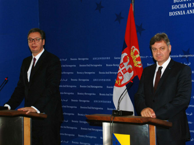 Vučić i Zvizdić - Foto: SRNA