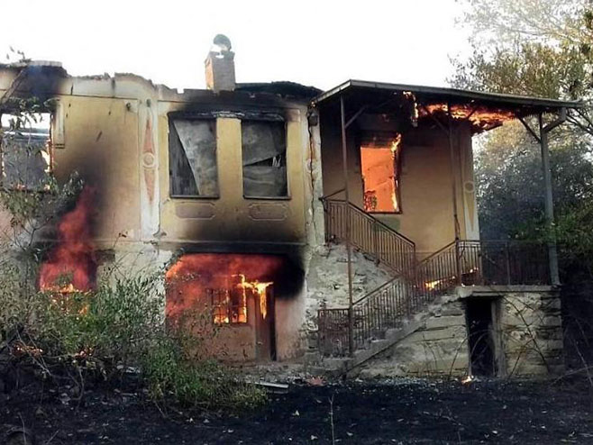 Požar u selu Bublica kod Prokuplja (foto:Lj.M.) - 