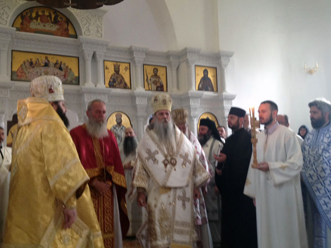 Јasenovac - sveta arhijerejska liturgija - Foto: SRNA