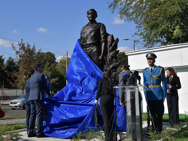 Heroj Milan Tepić dobio spomenik u Beogradu (Foto: Promo/Ministarstvo odbrane Srbije) - 
