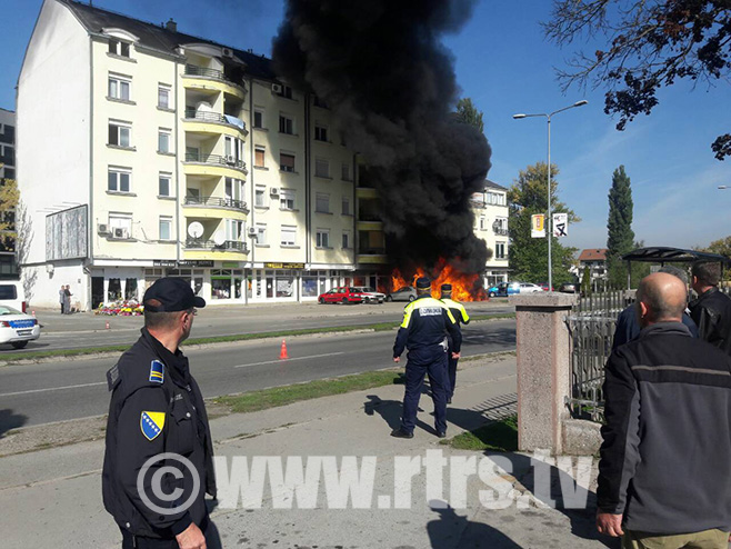 Požar u Banjaluci kod Rebrovačkog mosta - Foto: RTRS