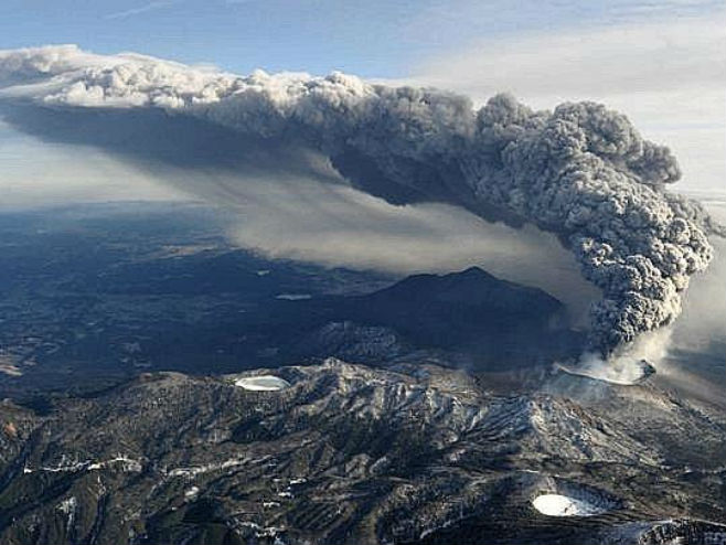 Vulkan Šimoedake (Foto: amusingplanet.com) - 