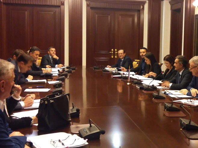 Sjednica Komisije za sprovođenje Strategije za borbu protiv korupcije Srpske - Foto: SRNA