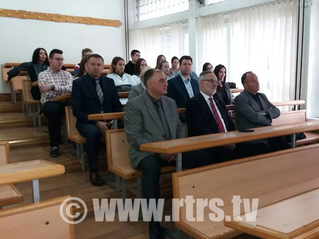 Ministri Malašević i Šarčević u posjeti Prijedoru - Foto: RTRS