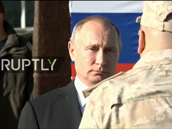 Putin u Siriji - Foto: Screenshot/YouTube