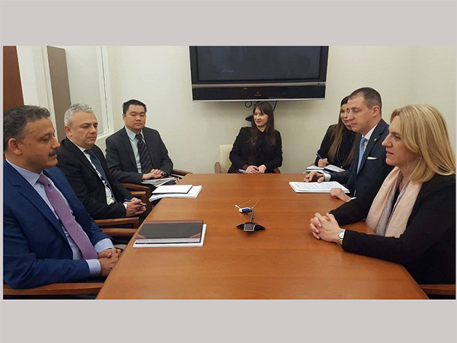 Predsjednica Cvijanović razgovarala u Vašingtonu sa šefom misije MMF za BiH Nadimom Ilahijem (foto:vladars.ne) - 
